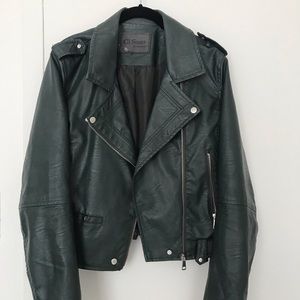 Green Vegan leather jacket ✳️